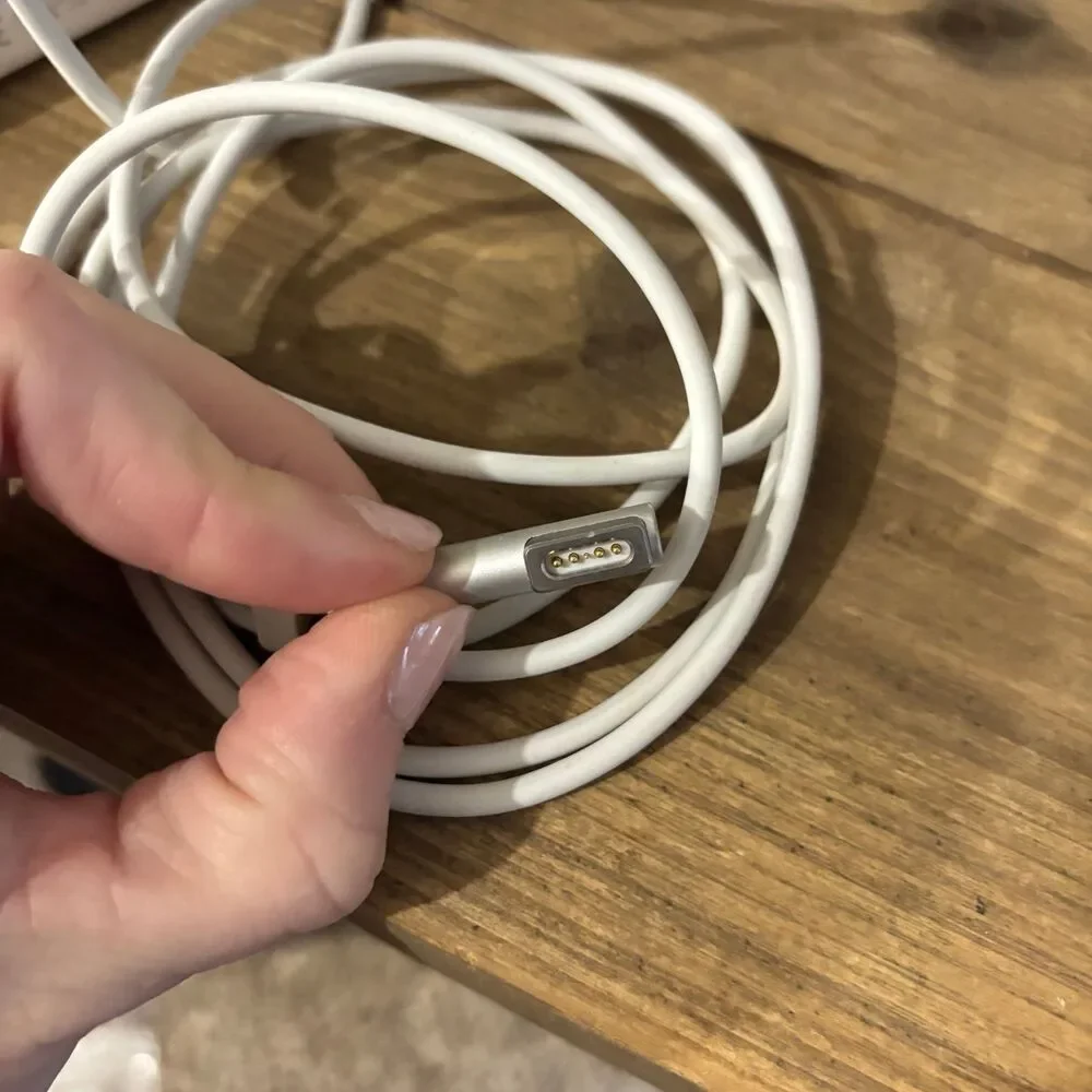 Apple 85W MagSafe AC Adapter Power Cord A1343